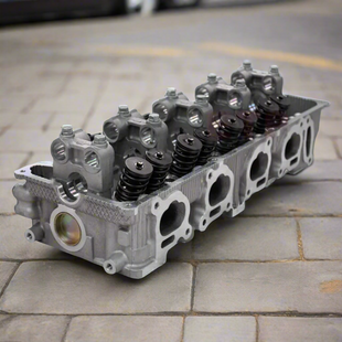 Assembled Cylinder Head Ford Mazda G6 2.6 12 Valve